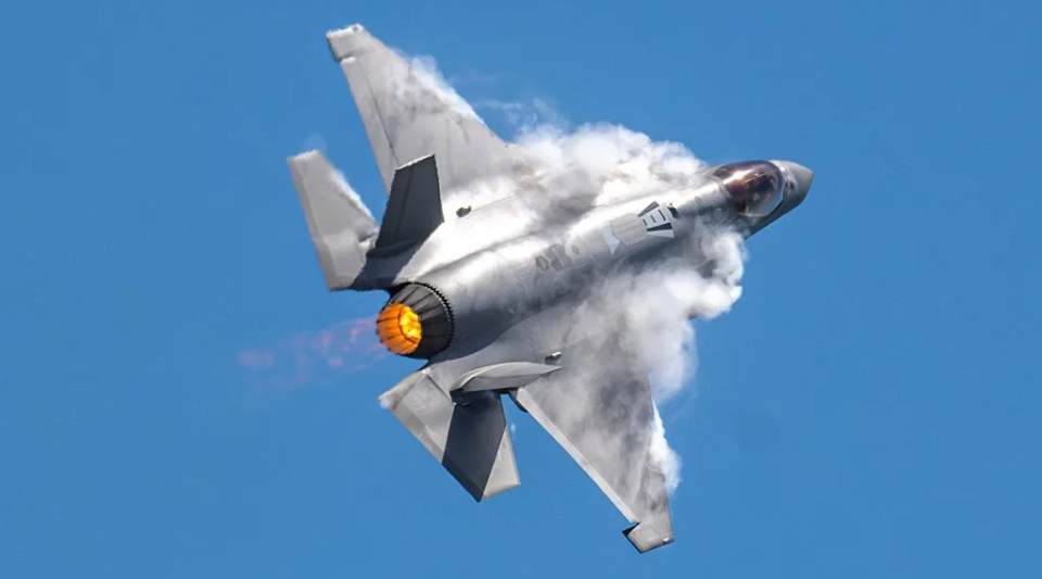F35 emote for Discord