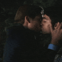 kissing emote for Discord