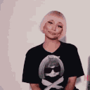 nickiminaj_wave emote for Discord