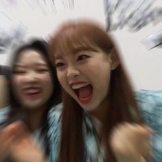 chuu_loona_scream emote for Discord