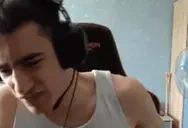 6PekSpit emote for Discord