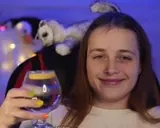 qoqsikCheers emote for Discord