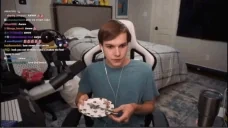 quinneat emote for Discord