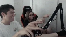 quierequelepongamusica animated emote for Discord, Twitch and Slack