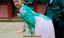 QueenPlz emote for Discord