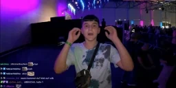 5doppelflossen emote for Discord