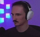 adenGiggle emote for Discord