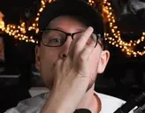 agrDrzHubu emote for Discord