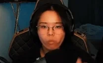 abelleThumbsUp emote for Discord