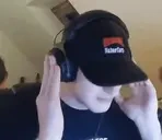 acoolessVibe emote for Discord