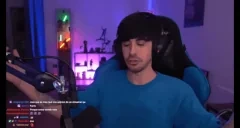 alexbyTalk emote for Discord