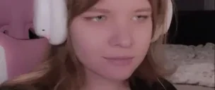 aliceDeshovka emote for Discord