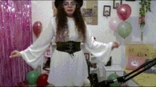 AlbaStandingDance emote for Discord