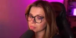 AloeWhat emote for Discord