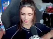 ailinciaStrong emote for Discord