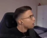 aimwhere emote for Discord