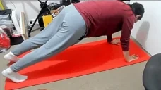 AkaDoesUrMom emote for Discord