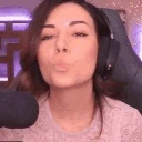 AlinityKiss emote for Discord