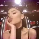 arianaKiss emote for Discord