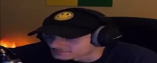 arrowCSpit emote for Discord