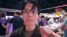 ashsiiExplainingHow emote for Discord