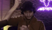 astoShakey emote for Discord