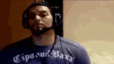 Apored emote for Discord