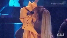 arianaVegas emote for Discord