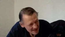 axelstolllaugh emote for Discord