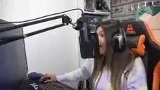 AYNOOOEFEE emote for Discord