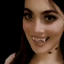 aylinaVAMP emote for Discord
