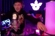 ayoplaysquat emote for Discord