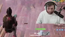 AuchImNordenSchiesstManDaneben emote for Discord