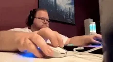 AverageDayOfChatterinoUser emote for Discord