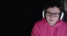 avaKiss emote for Discord