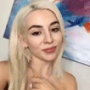 avaKiss emote for Discord