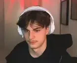 bizireacting emote for Discord