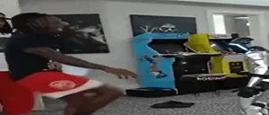 clanker emote for Discord