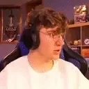 clipsoStare emote for Discord