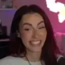 claraSHOOK emote for Discord