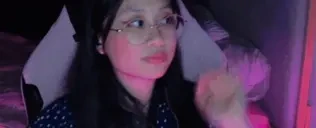 cloverMacarena emote for Discord