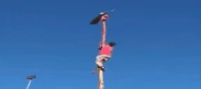 Climbing emote for Discord