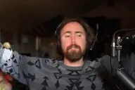 CRASHOUTGOLD emote for Discord