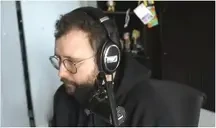 custyBees emote for Discord