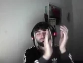 clappinglowelos emote for Discord