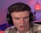 clitReacting emote for Discord