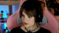 crisloading emote for Discord