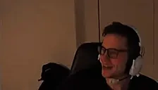 crownieflip emote for Discord