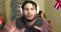 DrevoxExplainingHow emote for Discord