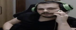 dragfenKomurka emote for Discord